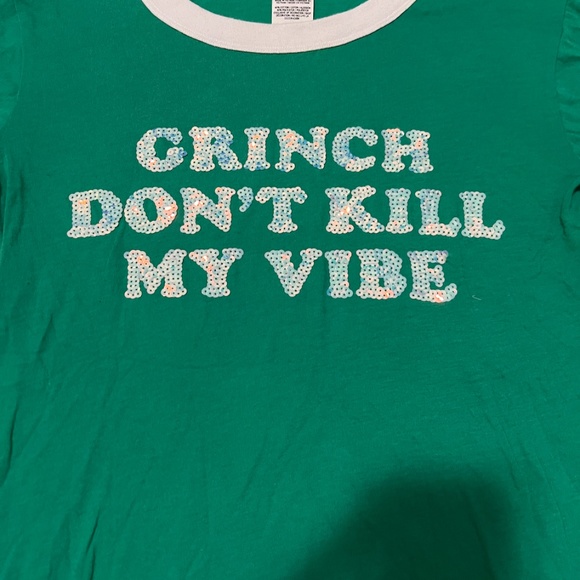 PINK VS "Grinch Don't Kill My Vibe" T-Shirt - Picture 3 of 6